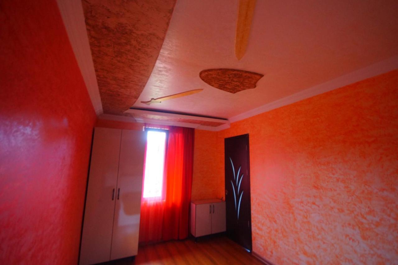 Oasis Gasamania Hotel Batumi Cameră foto
